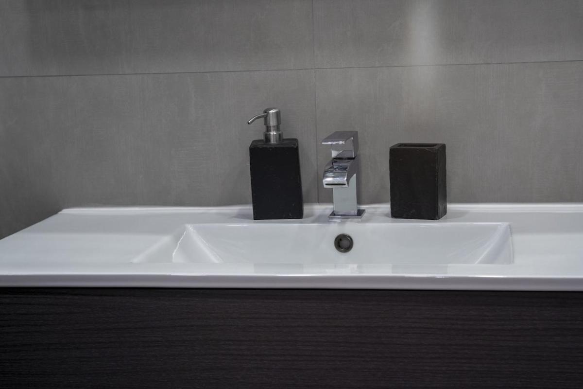 For Spacious, Temporary, And 3-bedroom Aca65 * Madrid