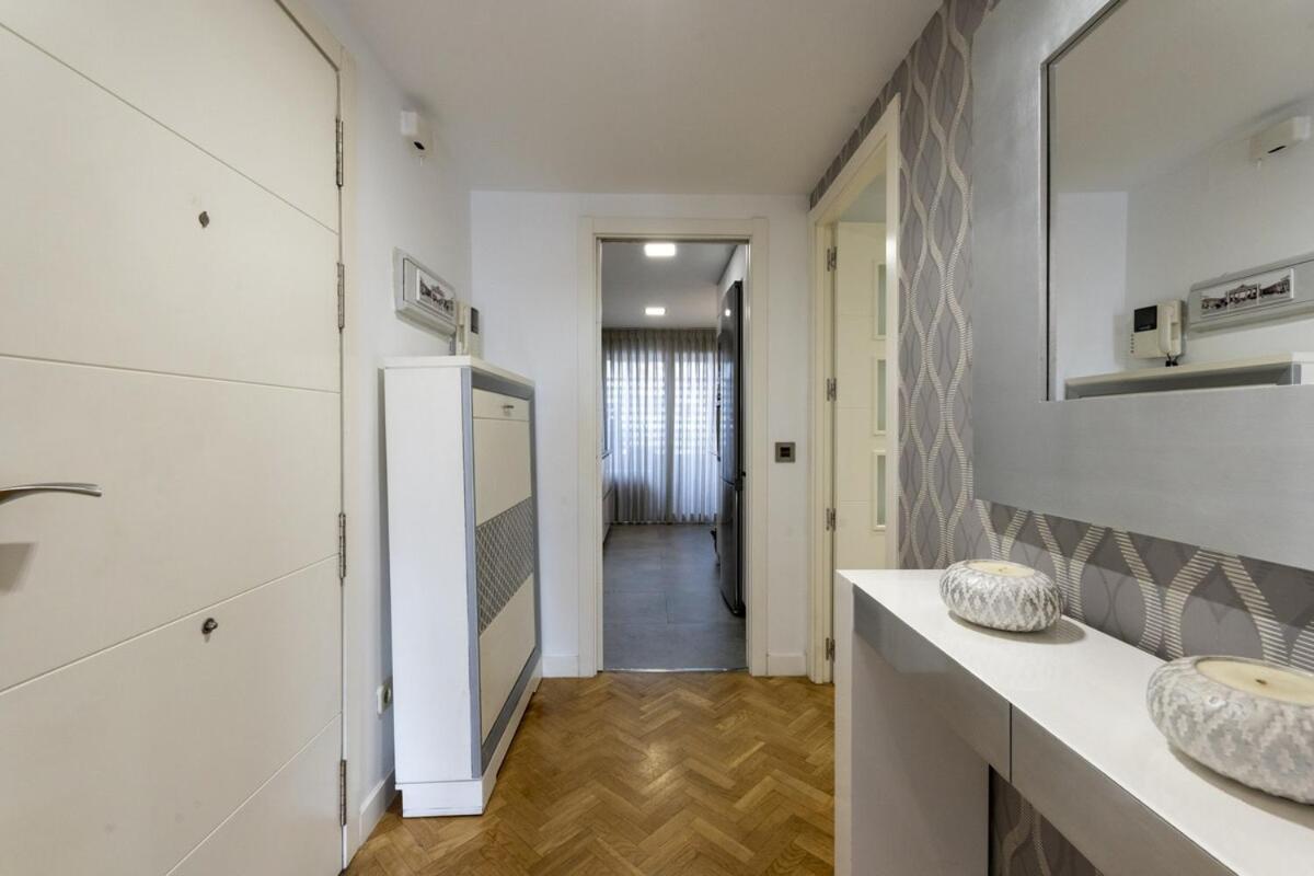 For Spacious, Temporary, And 3-bedroom Aca65 Apartamento