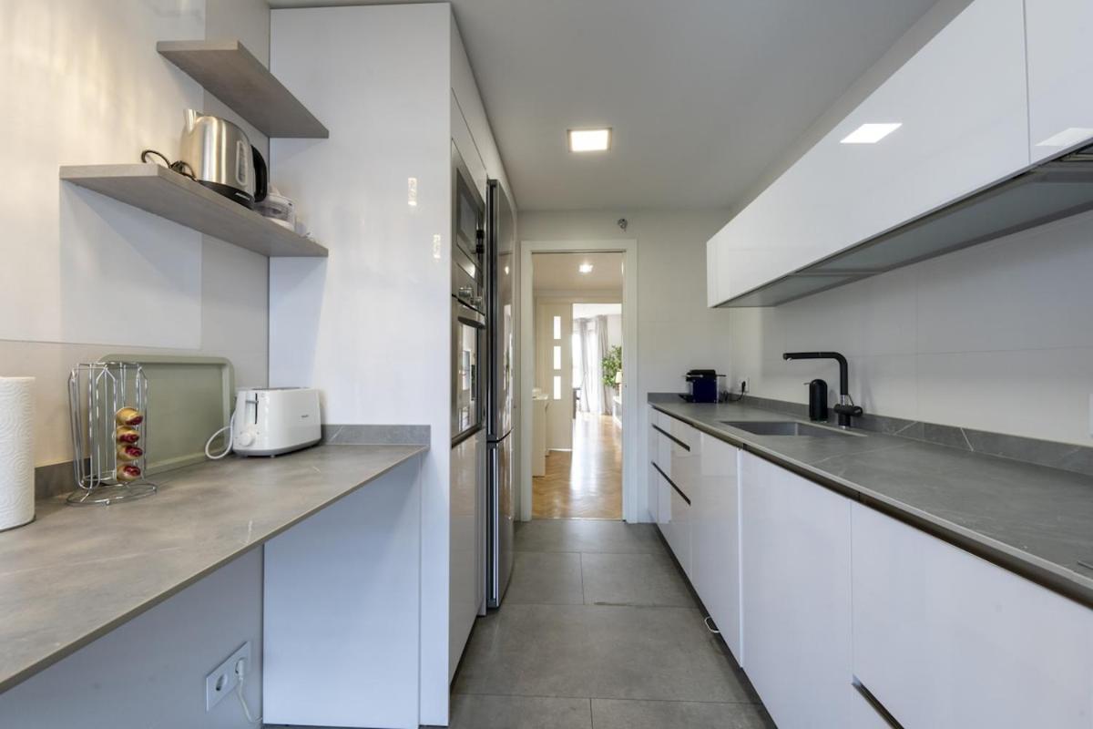 For Spacious, Temporary, And 3-bedroom Aca65 Apartamento *