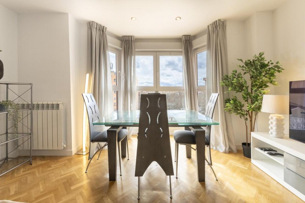 For Spacious, Temporary, And 3-bedroom Aca65 Apartamento Madrid
