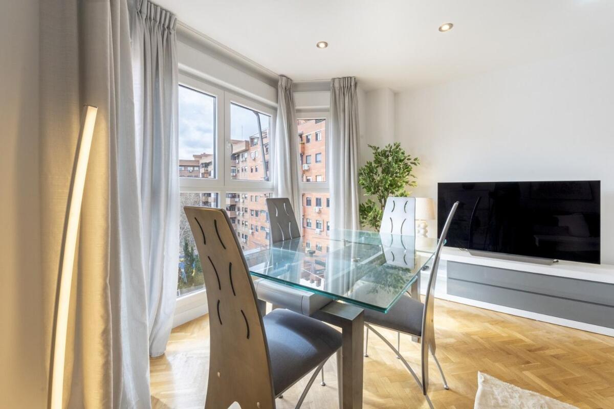 Apartamento For Spacious, Temporary, And 3-bedroom Aca65 Madri