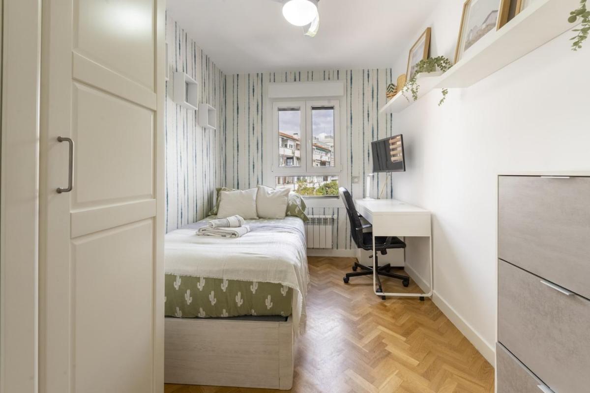 Apartamento For Spacious, Temporary, And 3-bedroom Aca65 Madrid