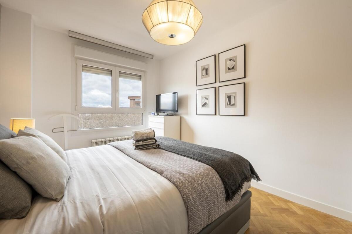 Apartamento For Spacious, Temporary, And 3-bedroom Aca65