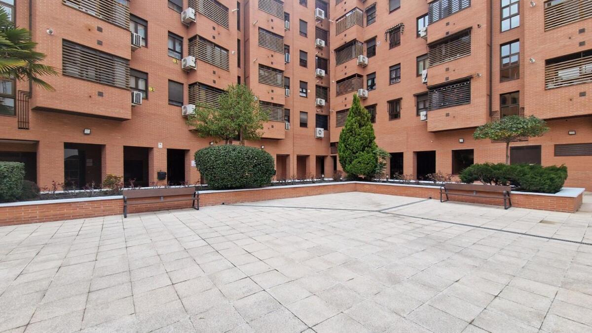 For Spacious, Temporary, And 3-bedroom Aca65 * Madrid