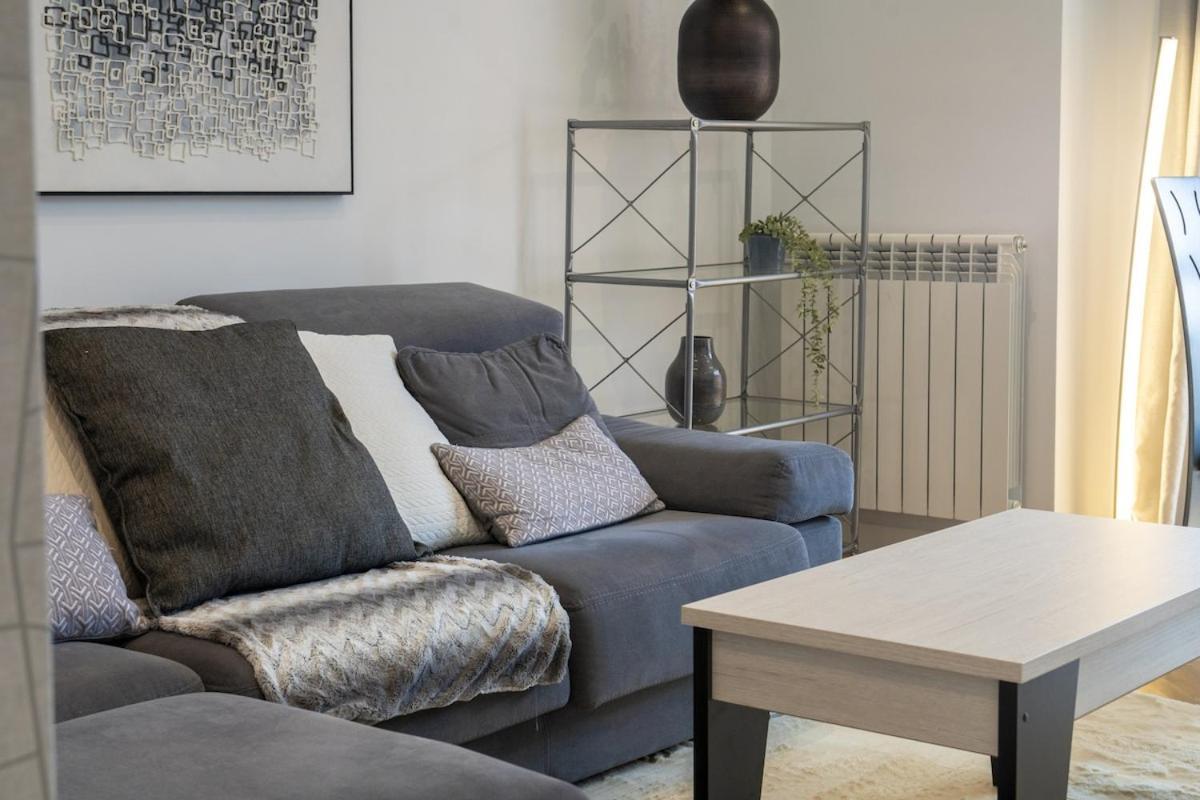 For Spacious, Temporary, And 3-bedroom Aca65 * Madri